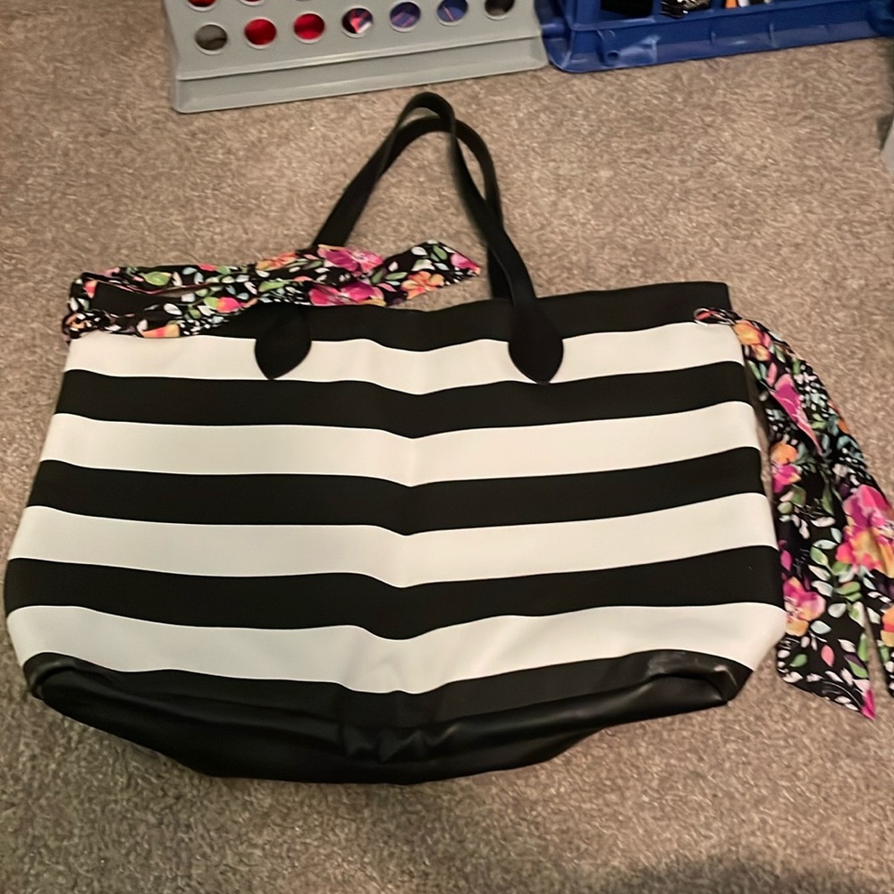 Black and White stripped purse/tote